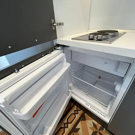 بيت للعطل 2 Bedrooms 2 Bathrooms And Ideal Subway Connection *