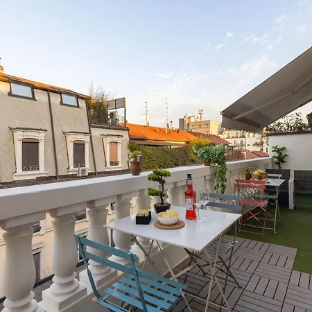 Life Elegant Penthouse With Terrace, Wi-fi Netflix, Subway 5 Min - Very Convenient Location