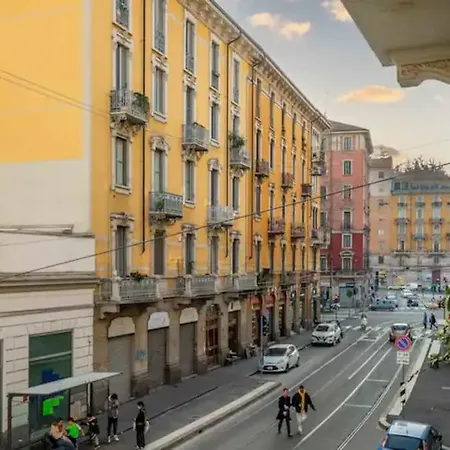 A Few Steps From The Duomo I Design I Free Wifi Apartment Milan