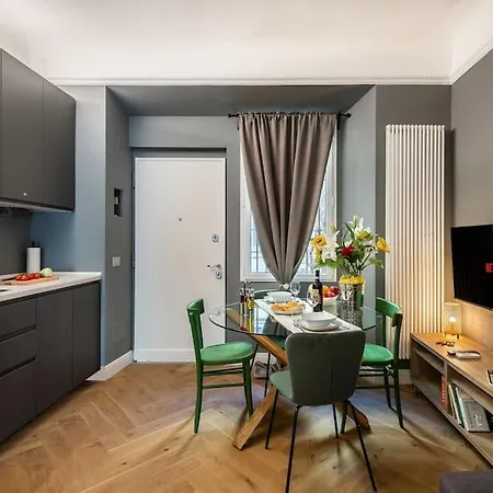 A Few Steps From The Duomo I Design I Free Wifi アパート