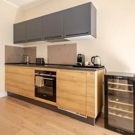 Appartement Elegant Brand New In Duomo *