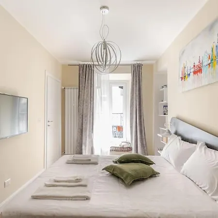 Elegant Brand New In Duomo Appartement *