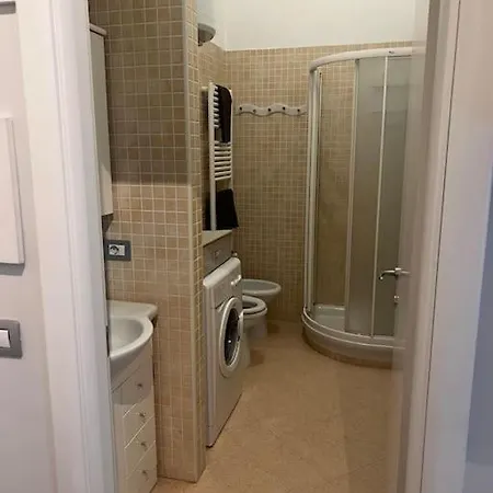 Stazione Centrale Comodissimo Милан