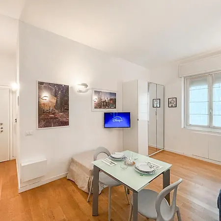 Apartment Private Parking - Monolocale Sul Naviglio