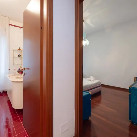 Apartman I Host - Cuoco 8 *