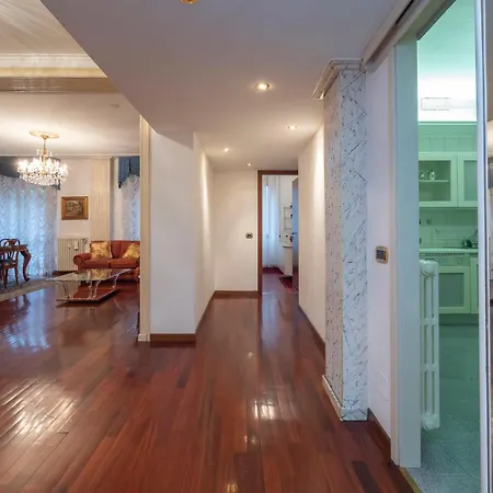 Apartman I Host - Cuoco 8 *