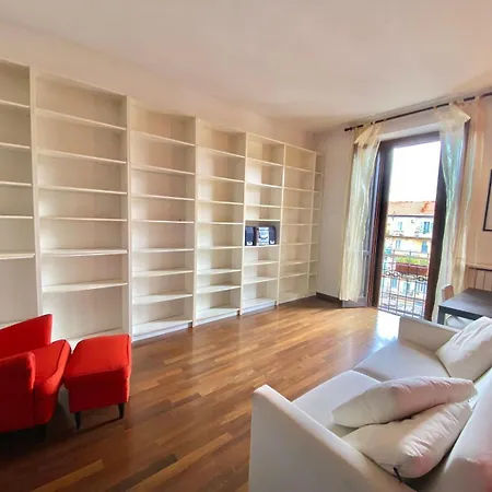 Grazioso Nel Cuore Del Tran Tran Di Milano, Perfetto Per Amici E Famiglie, Vicino A Metropolitana Apartment *