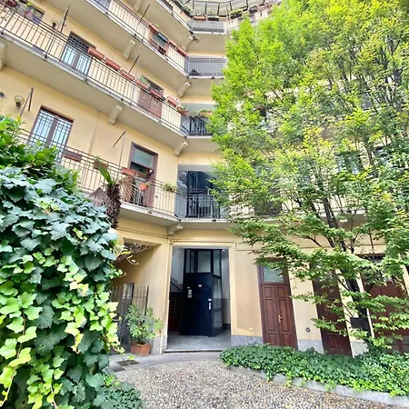 Apartment Grazioso Nel Cuore Del Tran Tran Di Milano, Perfetto Per Amici E Famiglie, Vicino A Metropolitana
