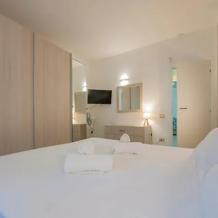 I Host - Della Torre 9