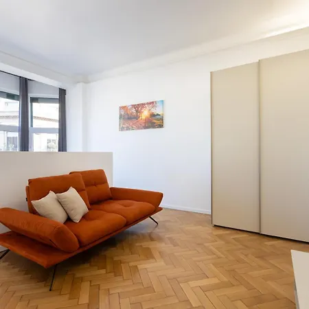 Nuovissimo Ed Elegante Appartamento, 5 Minuti A Piedi Dalla Stazione Appartement
