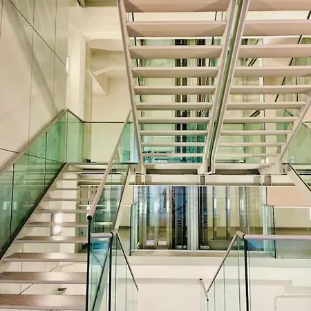 דירה The Legendary