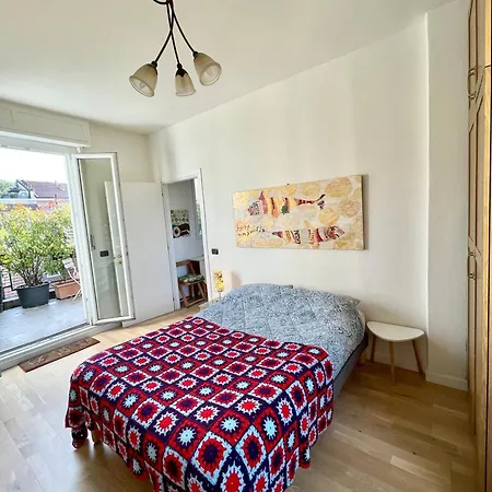 Cozy With Terrace In * Milan