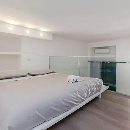 Elegante Pied-a-terre Stile & Comodita A