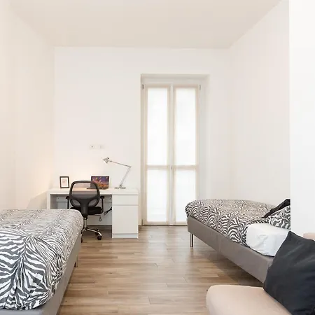 Mgm - Portaromana Tres Chic * מילאנו