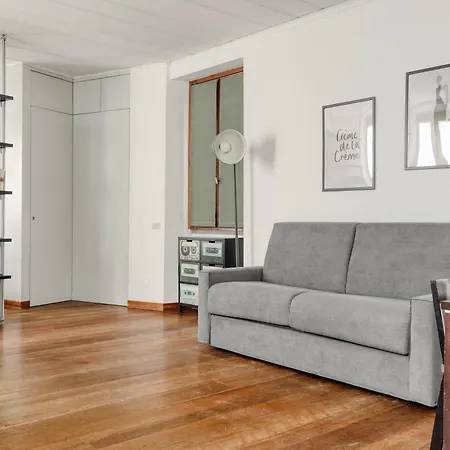 Just Urban - Elegante Con Terrazzo A Porta Venezia