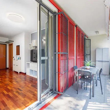 Apartmán Free Private Parking - 5min To Metro - Balcony - Quiet