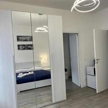 Apartman Vitruvio 43 *