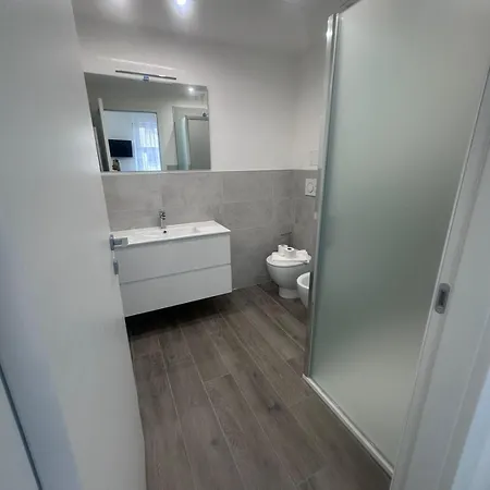 Apartman Vitruvio 43 *