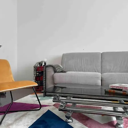 Daire Artsy Flat With Shared Pool Milano