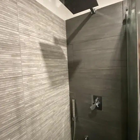 Elegant Appartament Apartman