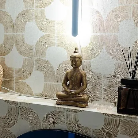 Duomo - Jacuzzi E Terrazzo - Cinema - Free Parking - Gym * Милан