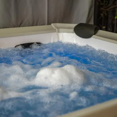 Duomo - Jacuzzi E Terrazzo - Cinema - Free Parking - Gym Вилла Милан