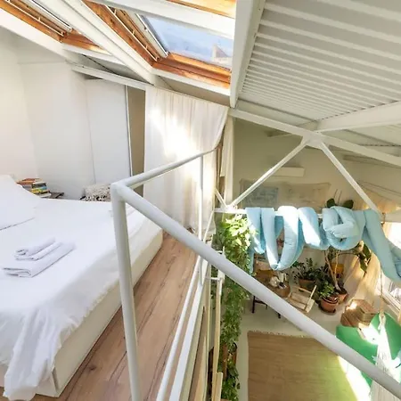 Loft Tra Arte E Luce - City Center 公寓