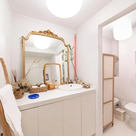 Loft Tra Arte E Luce - City Center 公寓