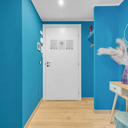 Stazione - Moderno E Luminoso Monolocale