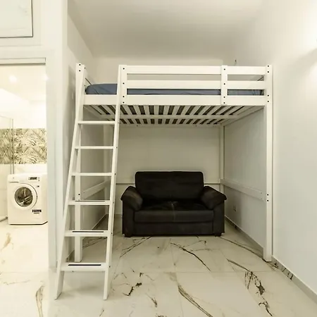 Apartment St Laurent Mailand