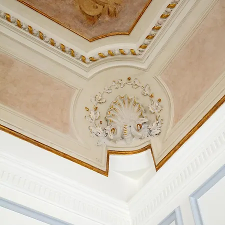 Rocco House Via Manzoni Milan