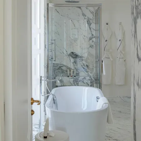 Rocco House Via Manzoni * Milan