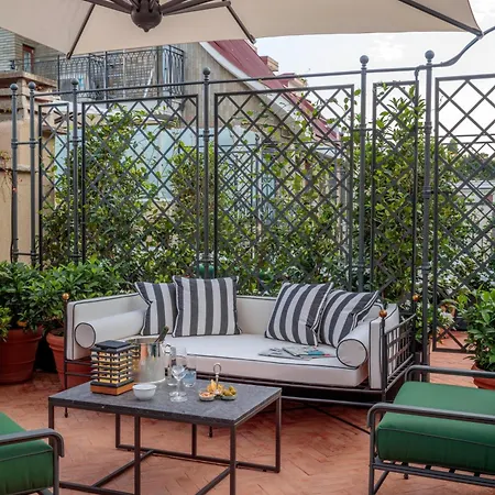 Rocco House Via Manzoni * Milan