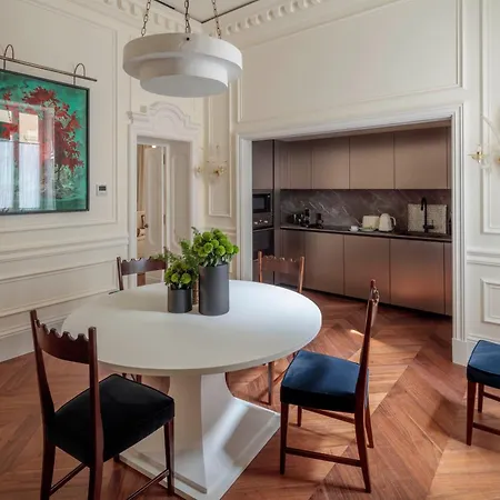 Rocco House Via Manzoni *