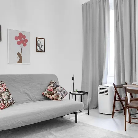 Comfy Апартаменты *