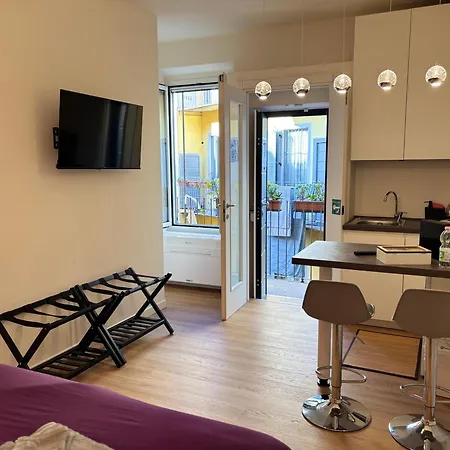 Lejlighed La Vecchia Milano-les Nubles Vannucci - Il Ballatoio E Il Cortile