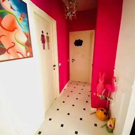 Pop Art Room Bnb 10 Min From Duomo Milano