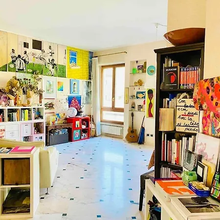 Artistic 2-bedroom Milán