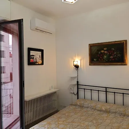 Doppia Atmosfera Nocleg ze śniadaniem *