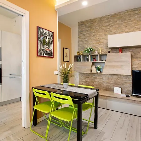 Apartment Sweet Chloe *