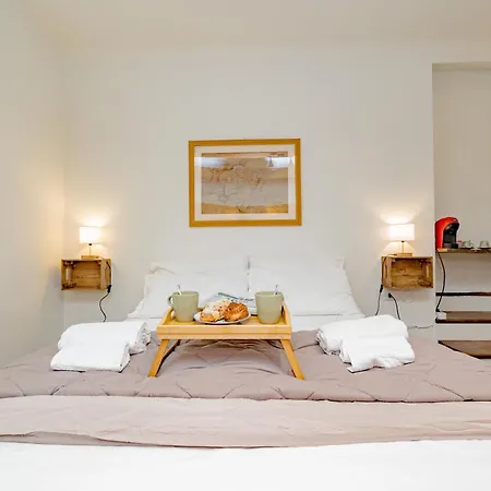 Luxury Naviglio House - 10 Min Cathedral 아파트