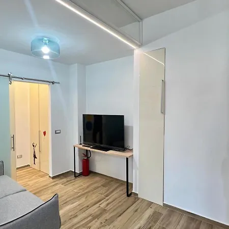 Torelli Home, Moderno E Confortevole, Nel Cuore Della Citta Di Milano, Con Balcone Esterno Vista Garibaldi *