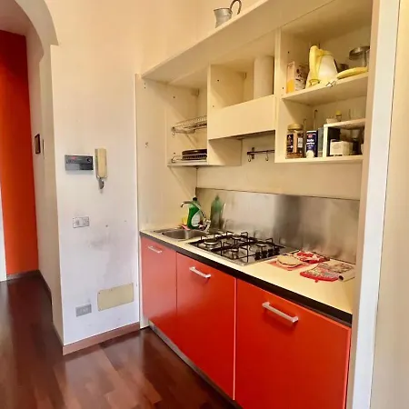 Grazioso Nel Cuore Del Tran Tran Di Milano, Perfetto Per Amici E Famiglie, Vicino A Metropolitana