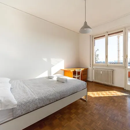 Attico 8vo Piano - Studi - 8 Posti Letto Apartamento *