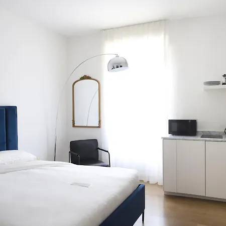 Isaia Bed and Breakfast Μιλάνο