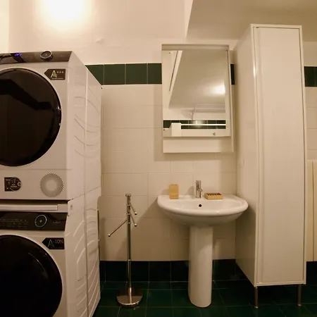 Viale Lombardia 84 Appartement *