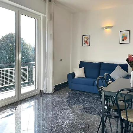 Red House - Beautiful - Metro M1 *