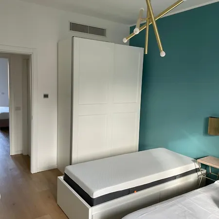 Trilocale Con Vista E Due Bagni Metro Blu Piazza Frattini Milan