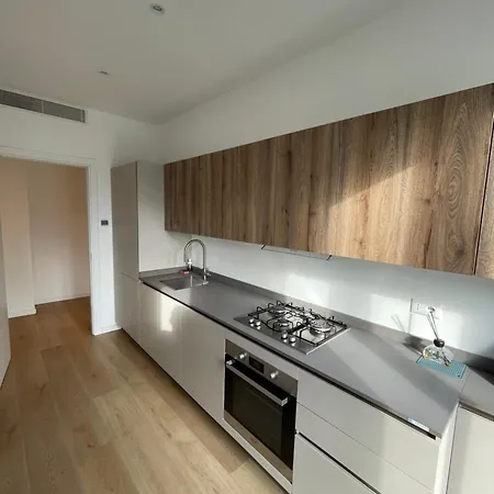 Apartment Trilocale Con Vista E Due Bagni Metro Blu Piazza Frattini