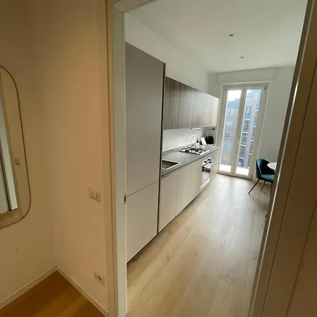 Trilocale Con Vista E Due Bagni Metro Blu Piazza Frattini Apartment Milan